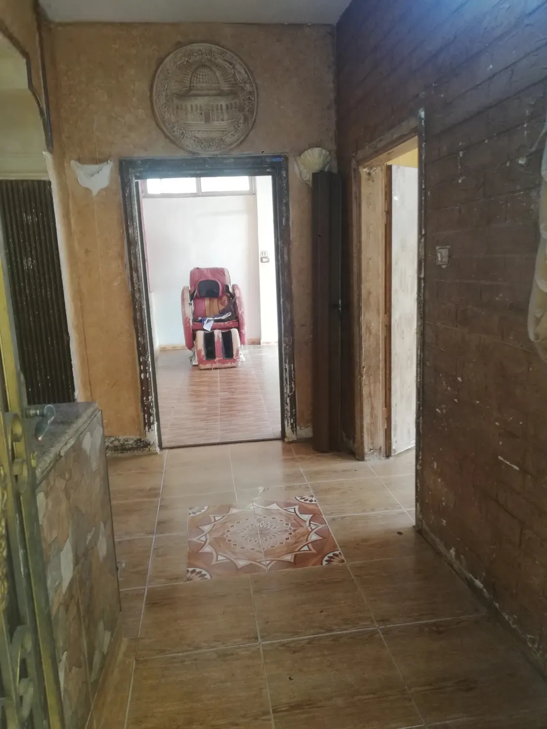 منزل سكني مميز للبيع في حي جناعة