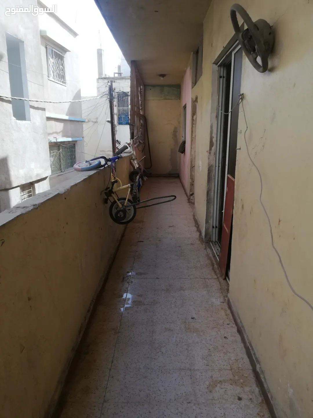 منزل سكني مميز للبيع في حي جناعة