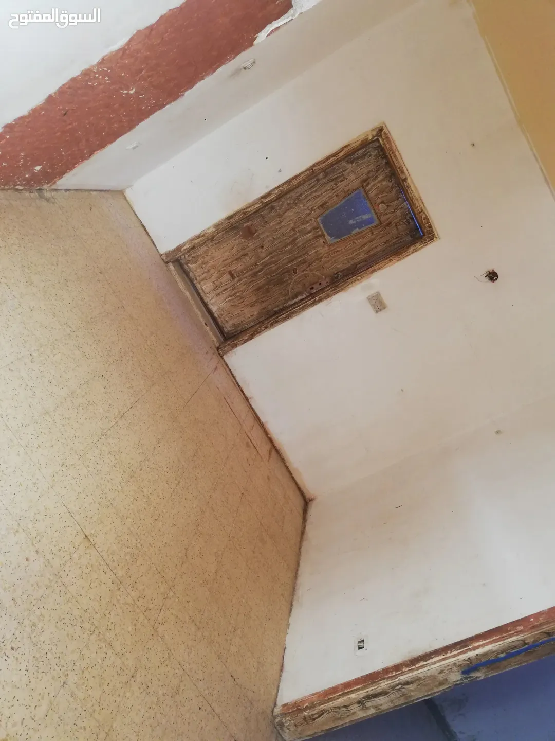 منزل سكني مميز للبيع في حي جناعة