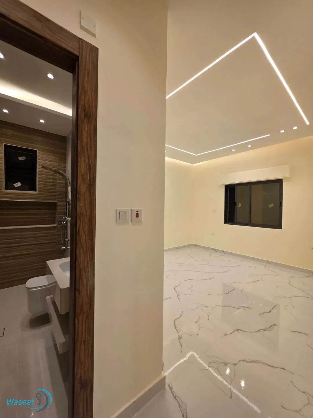 للبيع شقه بناء جديد لم تسكن طابق ثاني هندسي(ثالث) يوجد مصعد سوبر ديلوكس