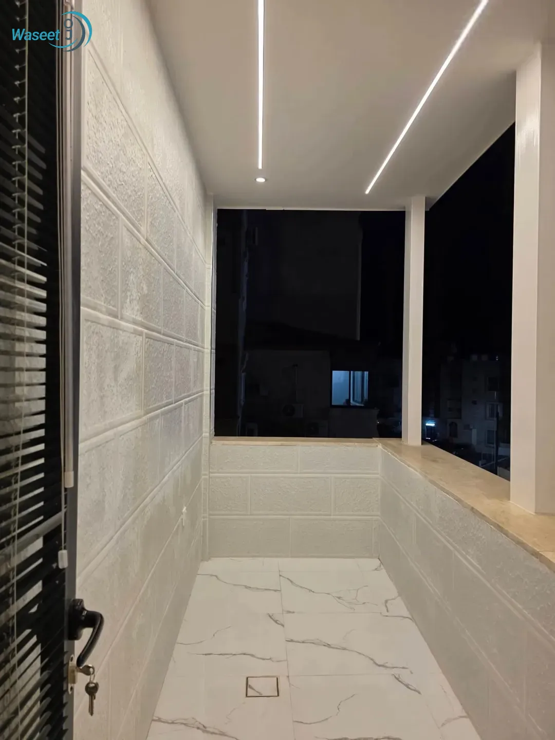 للبيع شقه بناء جديد لم تسكن طابق ثاني هندسي(ثالث) يوجد مصعد سوبر ديلوكس
