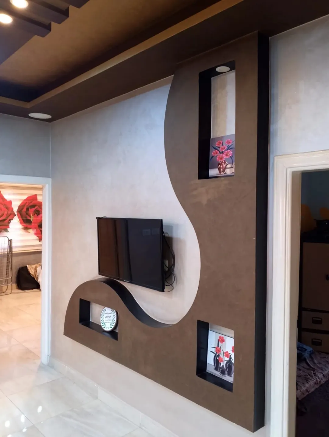 بناية مميزة في ام نوارة 4 طوابق سند تسجيل مستقل