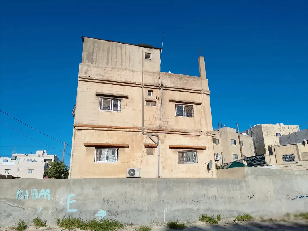 موقع تجاري مميز للبيع في ماركا الجنوبية – نادي السباق عمان