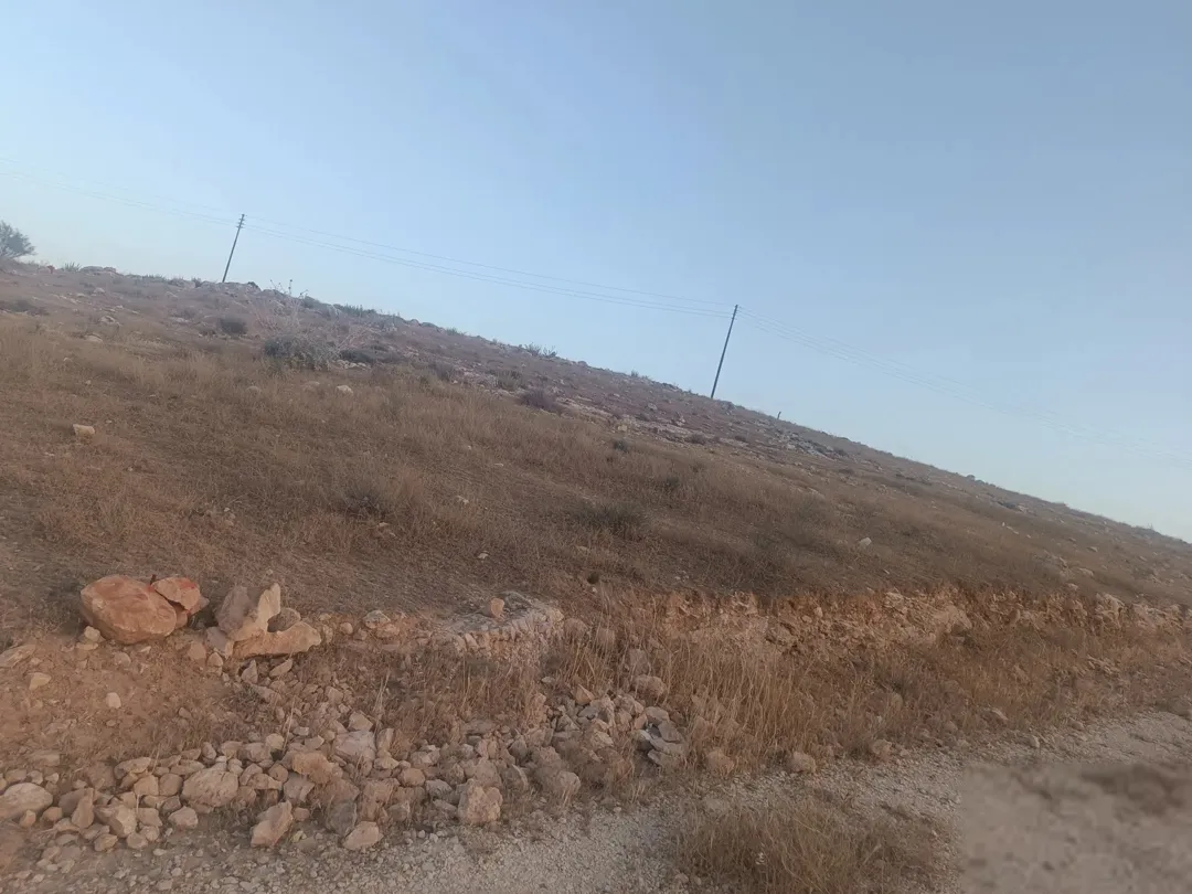أرض سكنية مميزة بإطلالة خلابة