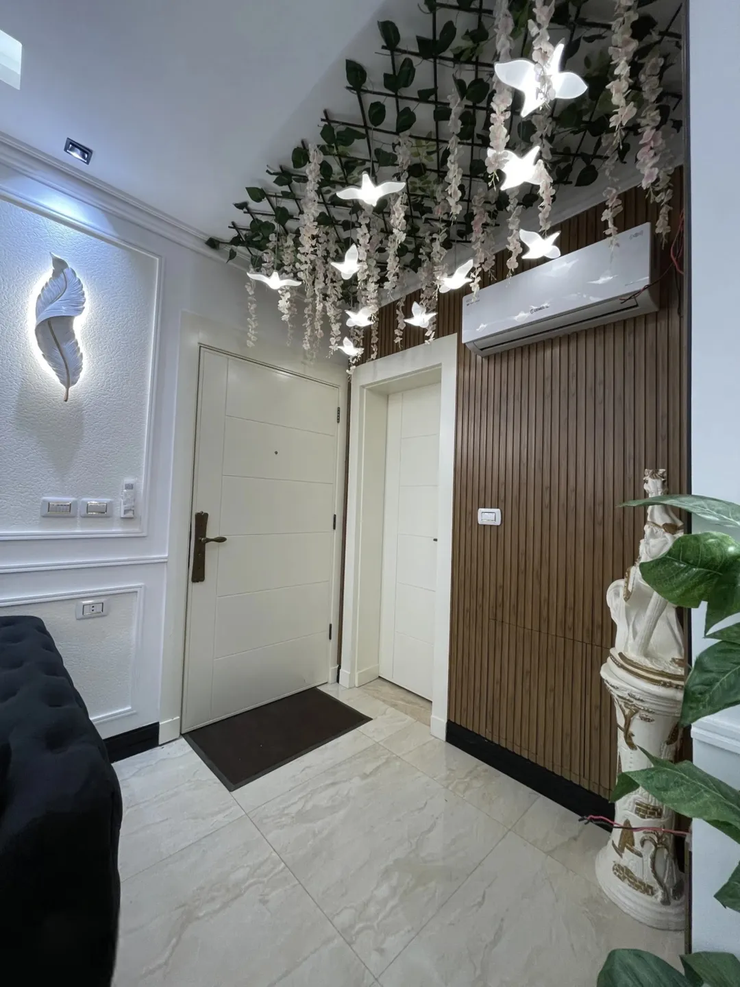 شقة فاخرة في طريق المطار تصميم أنيق ومرافق متكاملة