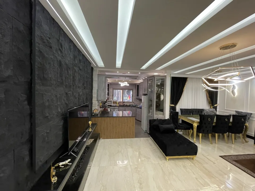 شقة فاخرة في طريق المطار تصميم أنيق ومرافق متكاملة