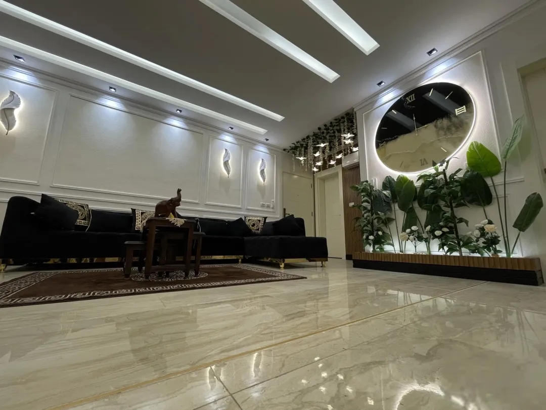شقة فاخرة في طريق المطار تصميم أنيق ومرافق متكاملة