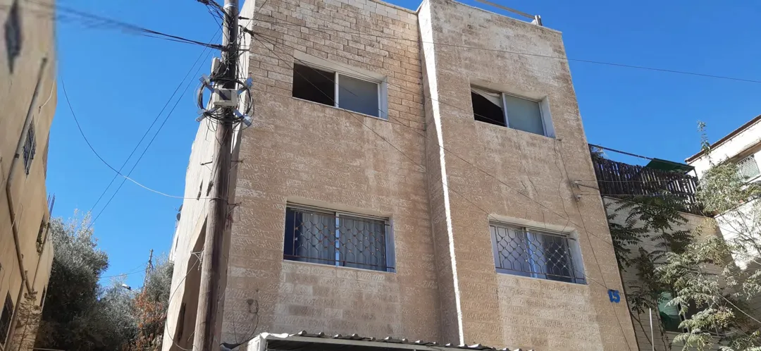 عمارة فاخرة للبيع