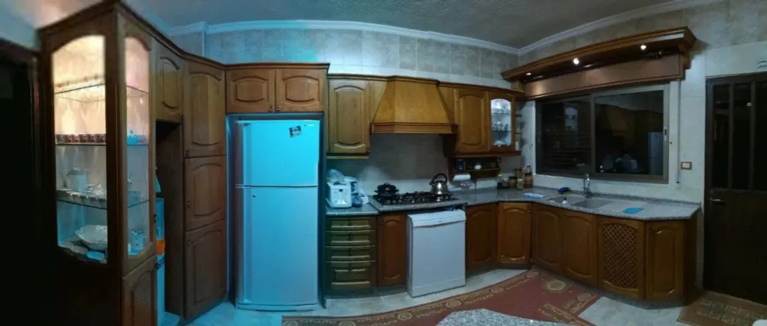 بيت مستقل شبه فيلا للبيع في الزرقاء الجديدة