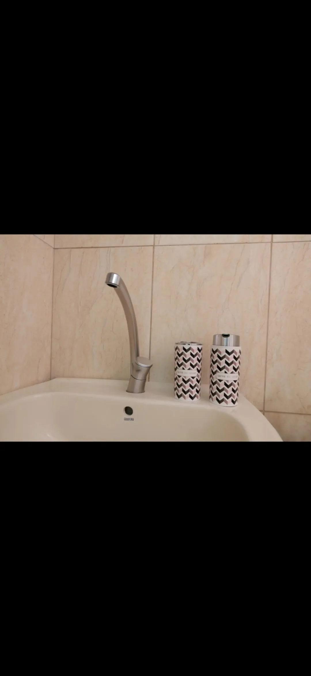 شقة مفروشة ساحرة للإيجار | ID 740184