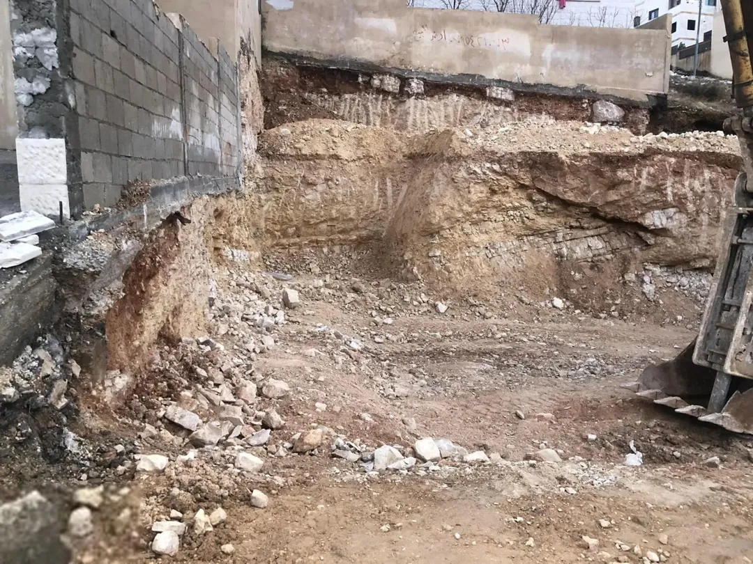 للبيع قطعة أرض مميزة في ضاحية الفاروق أبو علندا قريبة من إسكان الكهرباء