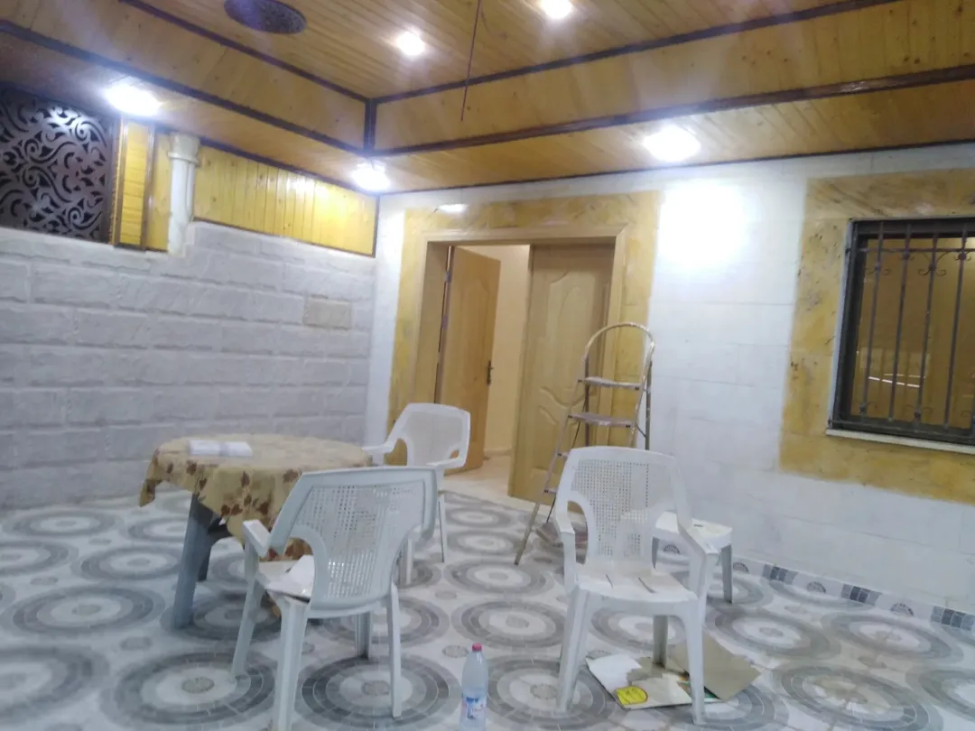شقة طابق أرضي فاخرة في منطقة الثامنة 170 متر مربع