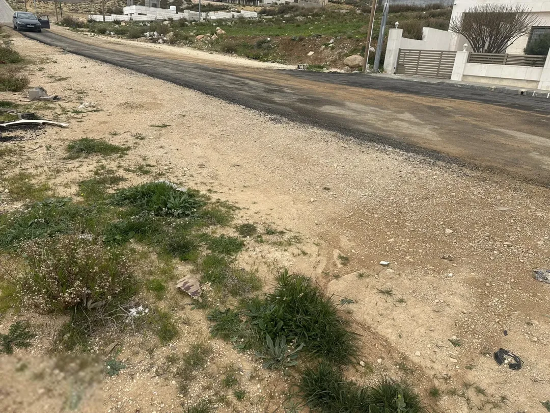 ارض سكني للبيع مباشرة التواصل عبر الواتس اب بحكم السفر المتواصل