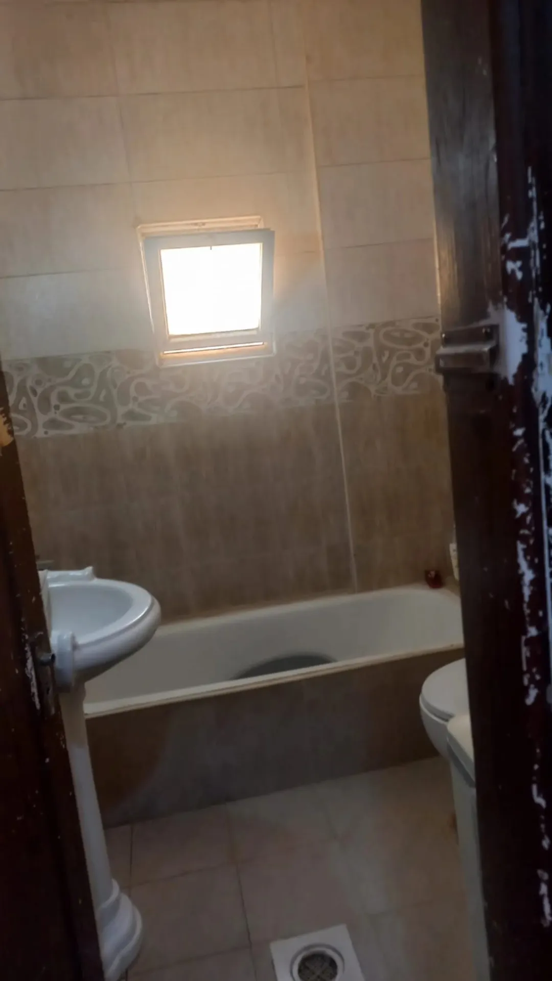 شقه طابق رابع