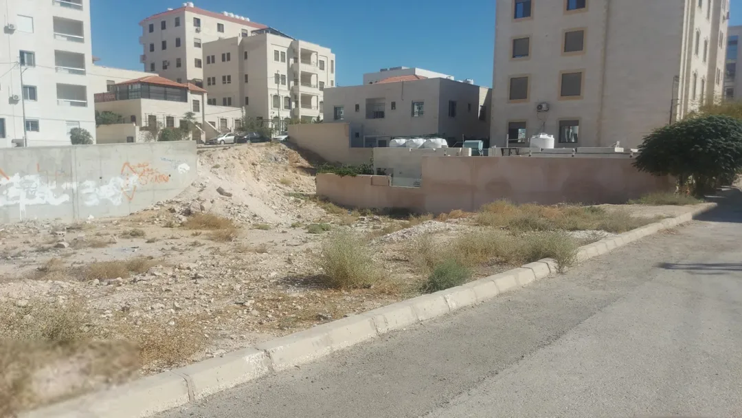 أرض للبيع في الزرقاء مدينة الشرق العبدلية بسمان المرحلة الثالثة