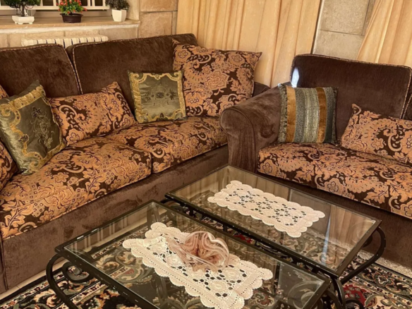 شقة مفروشة فاخرة مع حديقة للإيجار في الشميساني – عمان الاردن