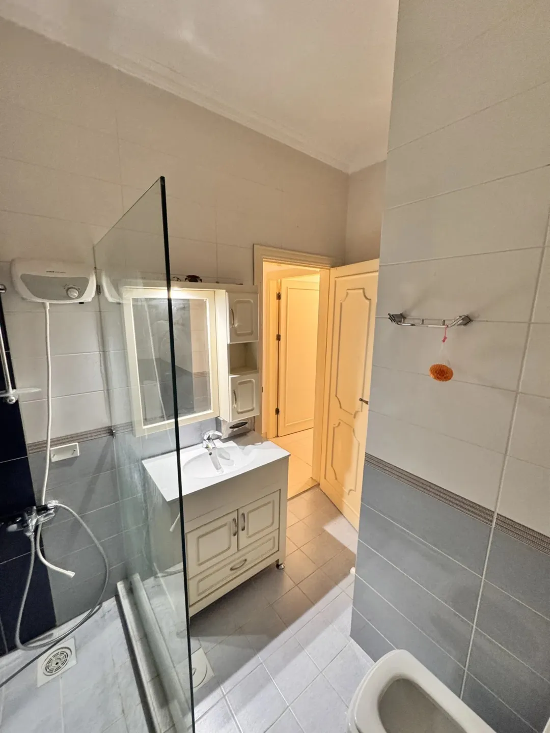 … | ID 862210