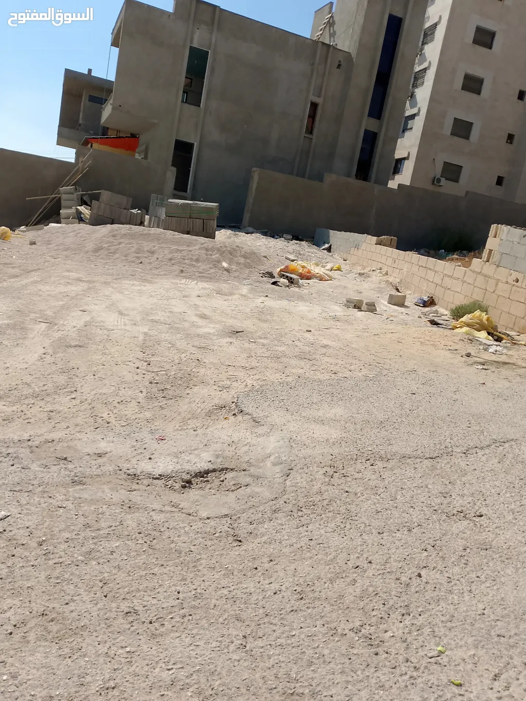 قطعة أرض مميزة مباشرةً في جبل المغير قريبة من فيلا أبو حويلة