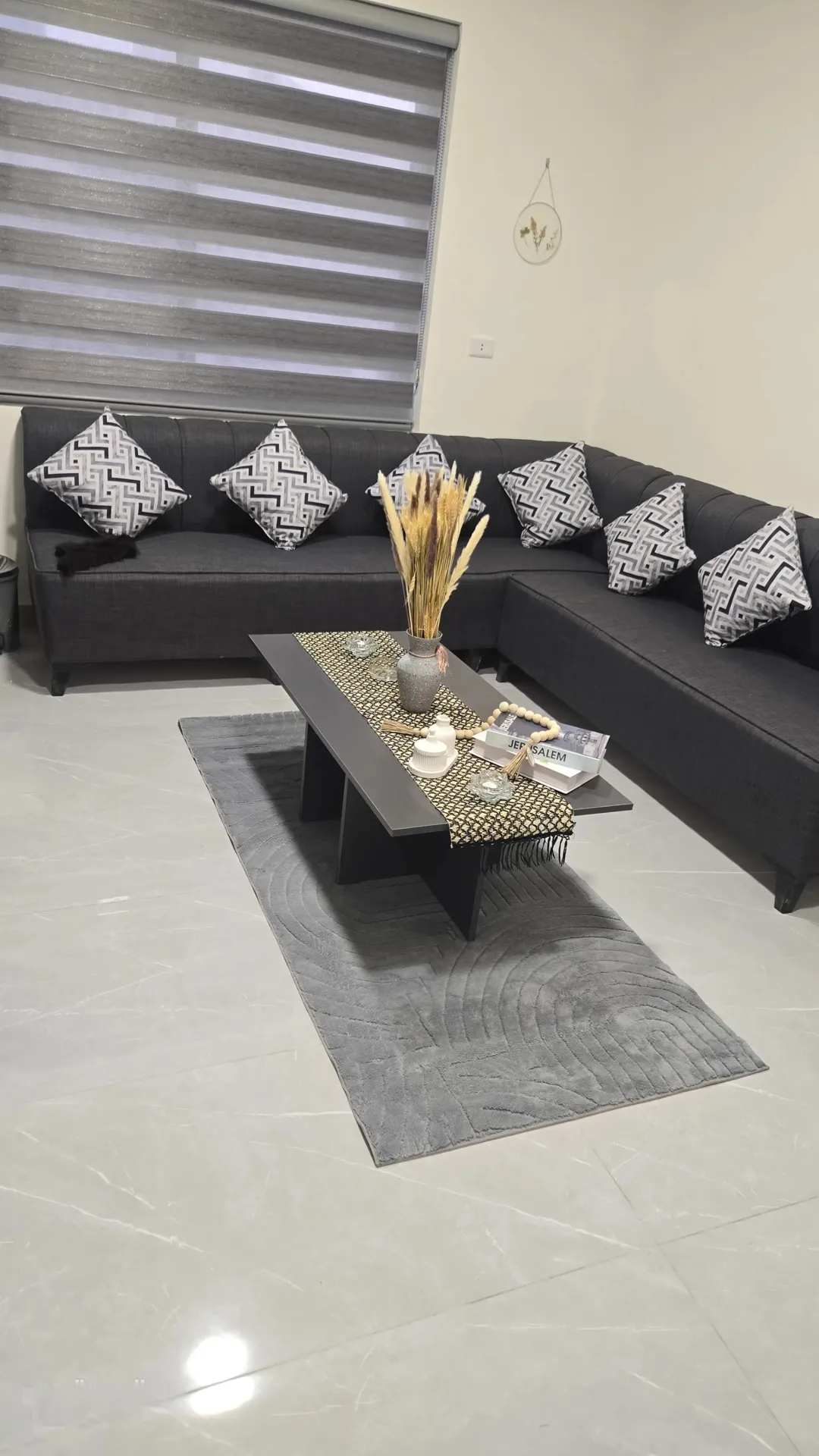 شقة فاخرة مفروشة للإيجار تجهيز كامل | ID 737053