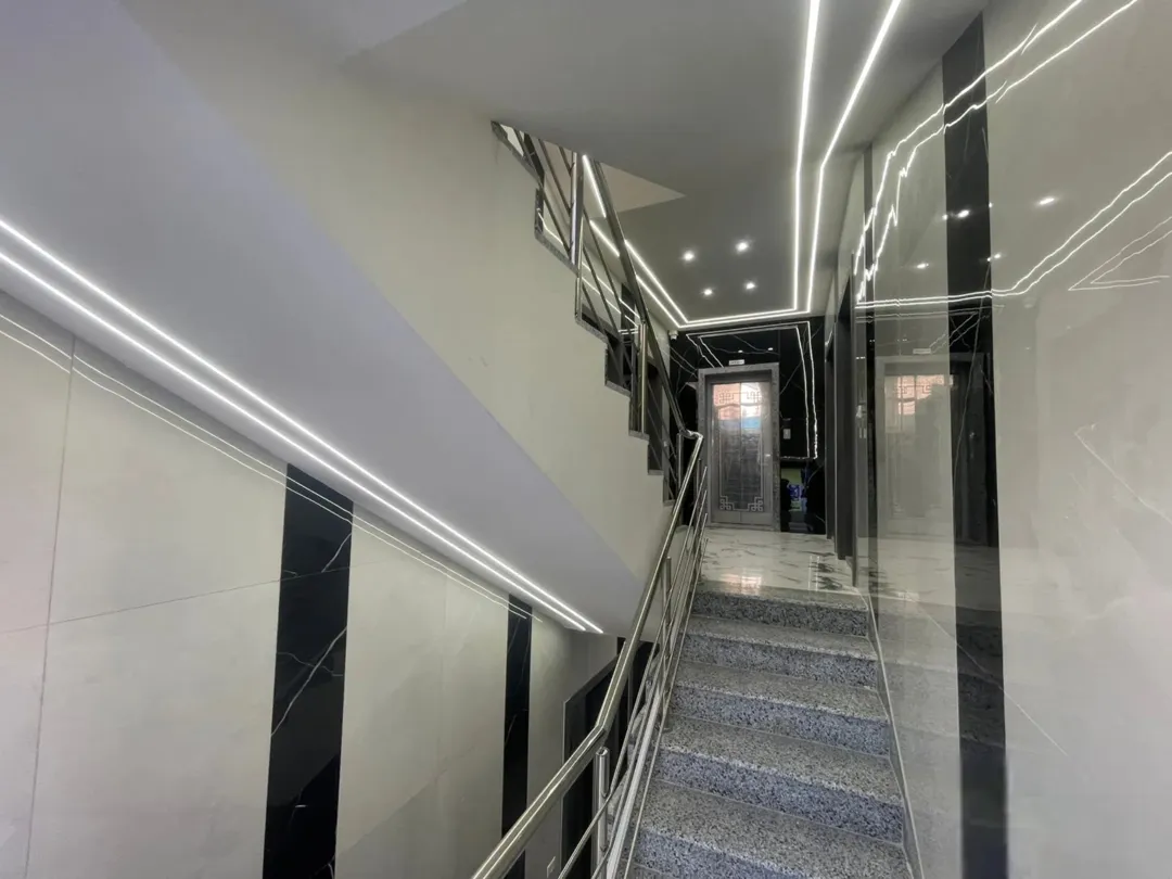 شقة فاخرة مفروشة للإيجار تجهيز كامل | ID 737053