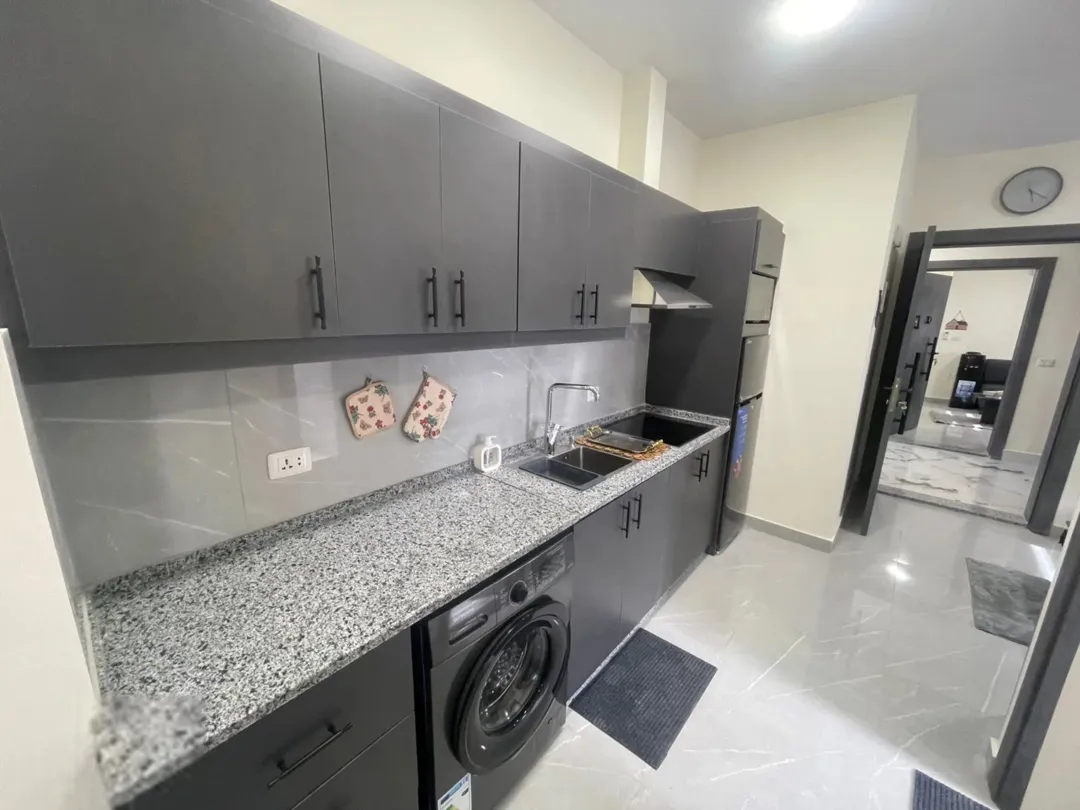 شقة فاخرة مفروشة للإيجار تجهيز كامل | ID 737053