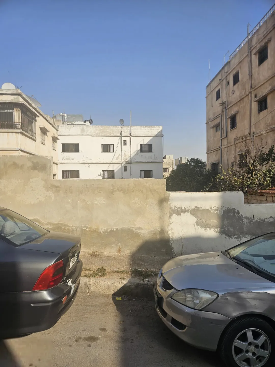 عمارة سكنية للبيع في جبل النزهة – عمان