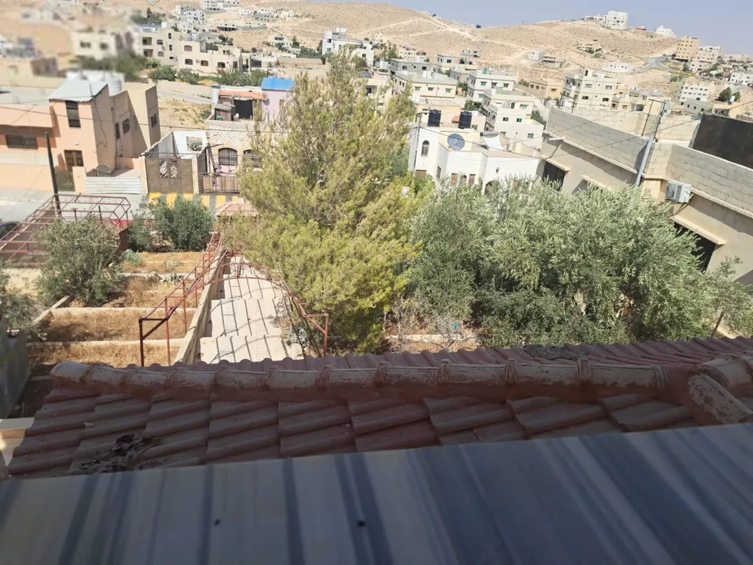 منزل مستقل للبيع في حي نصار قرب ضاحية الاميرة هيا