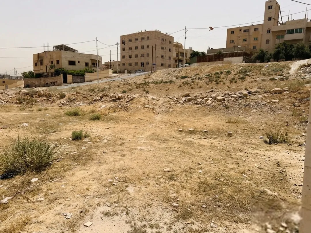 أرض سكنية مميزة للبيع بمساحة 1000 متر في الزرقاء – تنظيم سكني ج