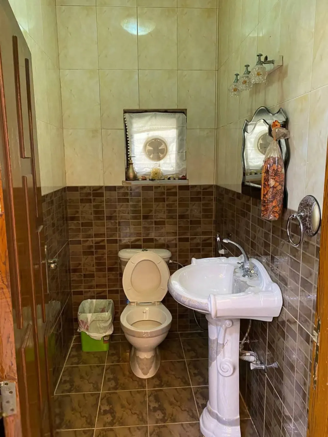 منزل مستقل للبيع في الزرقاء – جبل طارق