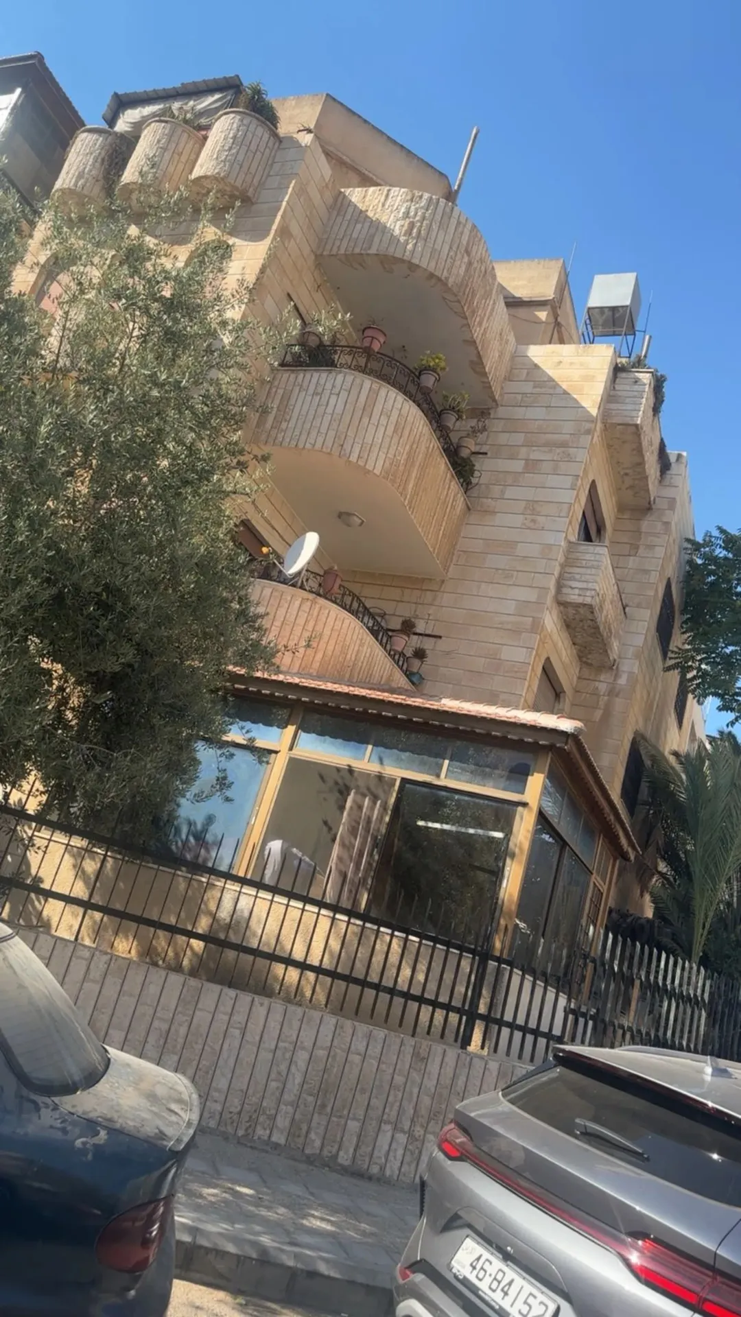 شقة مميزة للبيع في حي العبدالات