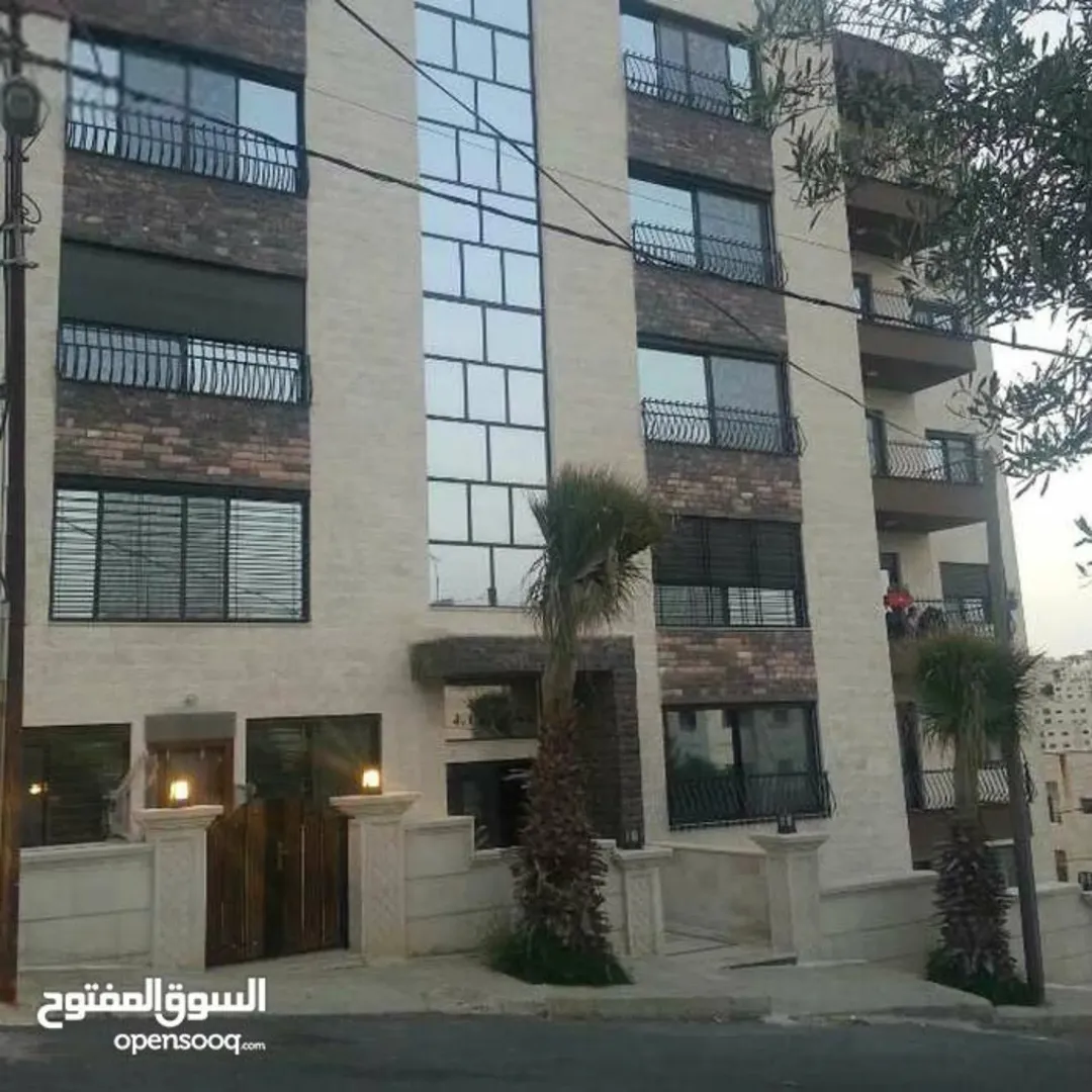 شقة للبيع في مرج الحمام مع روف وإطلالة مميزة