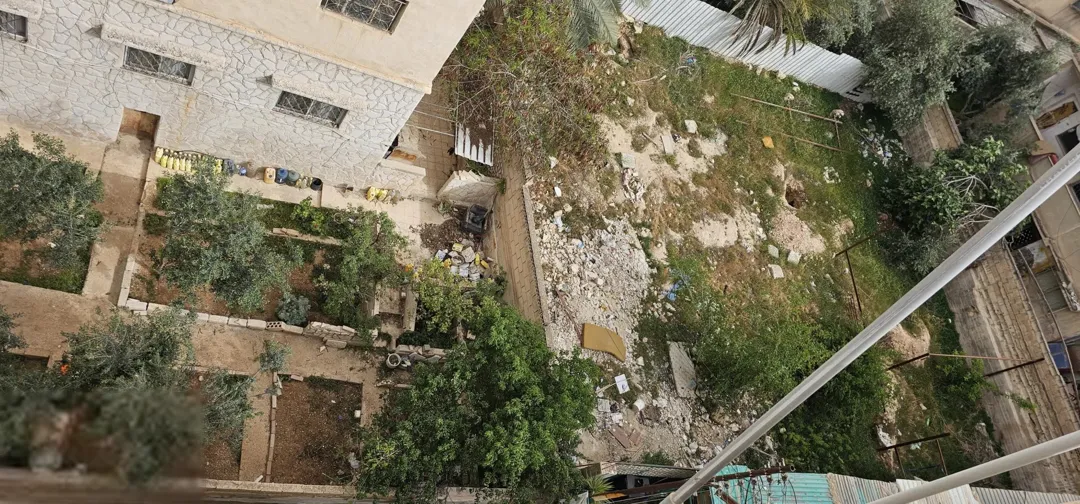 عماره للبيع في الزرقاء حي الإسكان