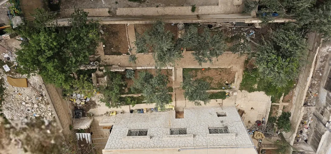 عماره للبيع في الزرقاء حي الإسكان