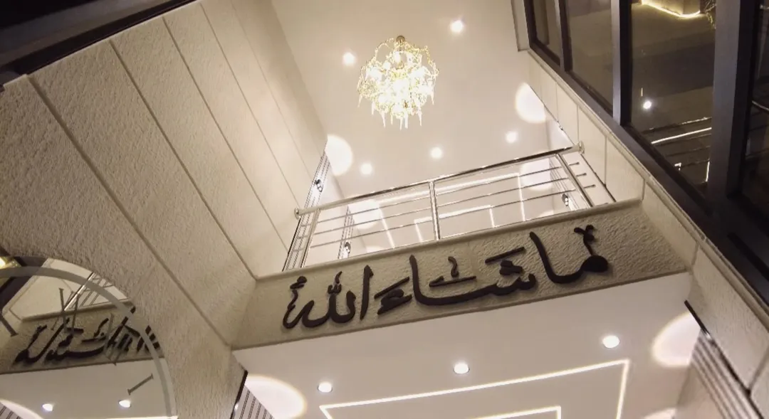 شقق فاخره متكرر وارضي وثالث مع روف