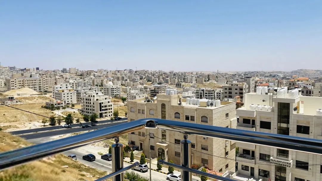 شقق فاخره متكرر وارضي وثالث مع روف