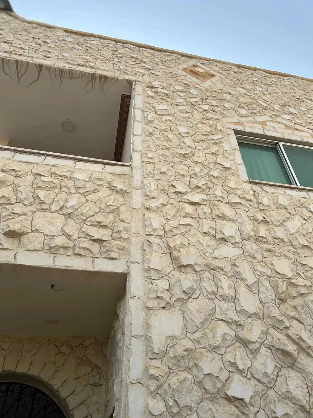 بيت طابقين للبيع في الاغوار الشونه الجنوبيه منطقة الروضه