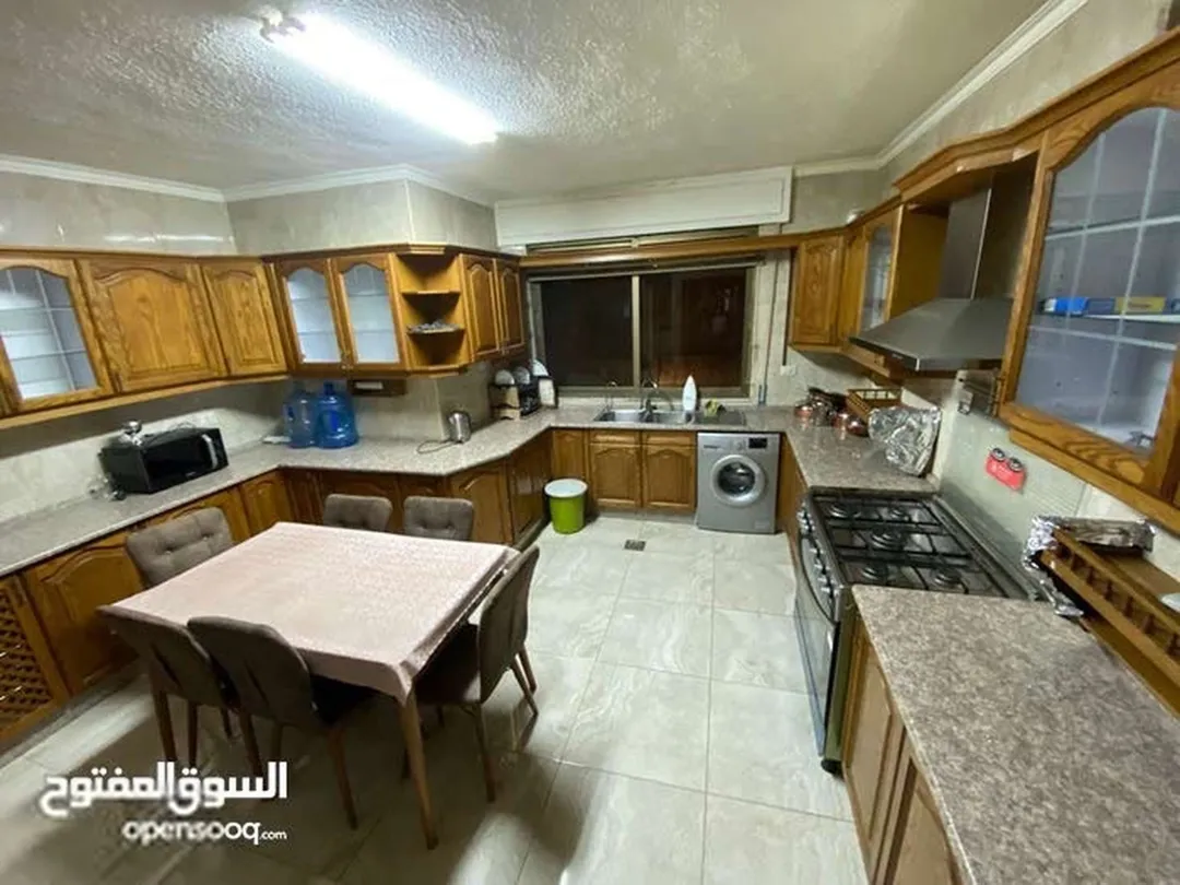فيلا مفروشة فاخرة للإيجار في شفا بدران طابق أرضي دور