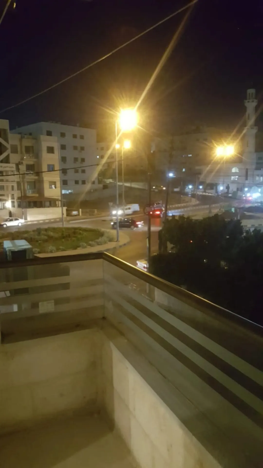 شقة مميزة في الطابق الأول بالقرب من دوار البشيتي
