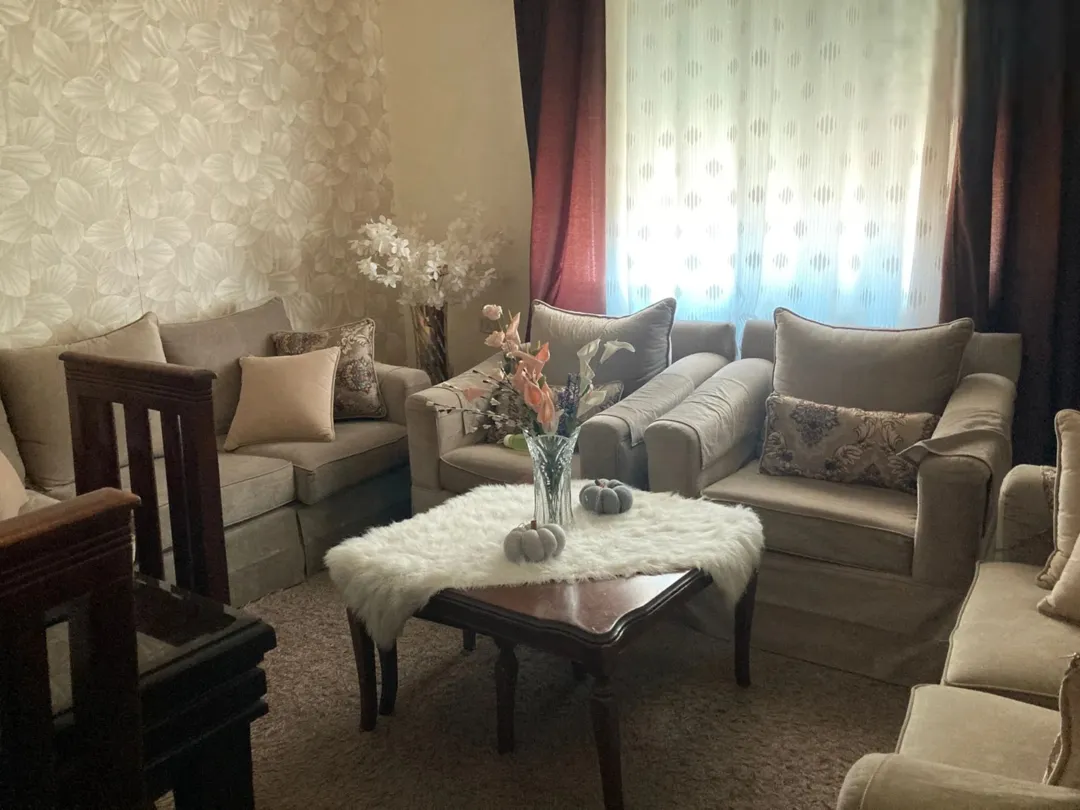 شقه طابق اول للبيع