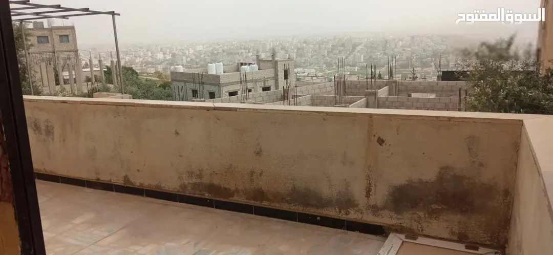 بيت مسطح شقة فاخرة في راس اربد