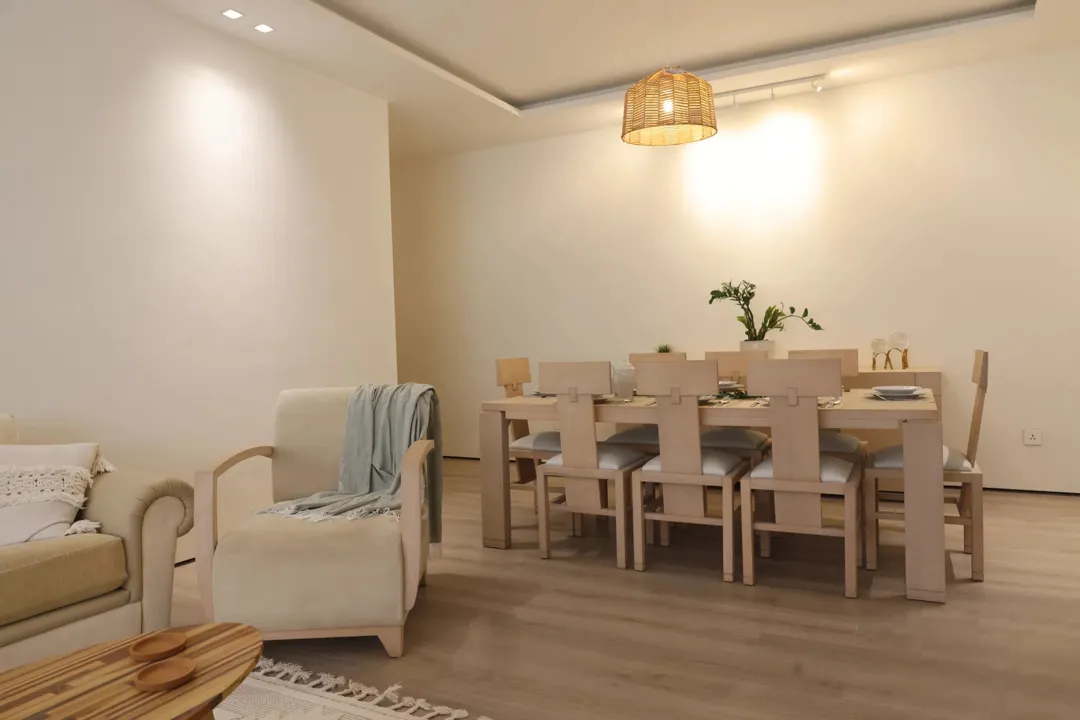 شقة للبيع بأجمل احياء غرب عمان مجدده بالكامل -ضاحية الامير راشد