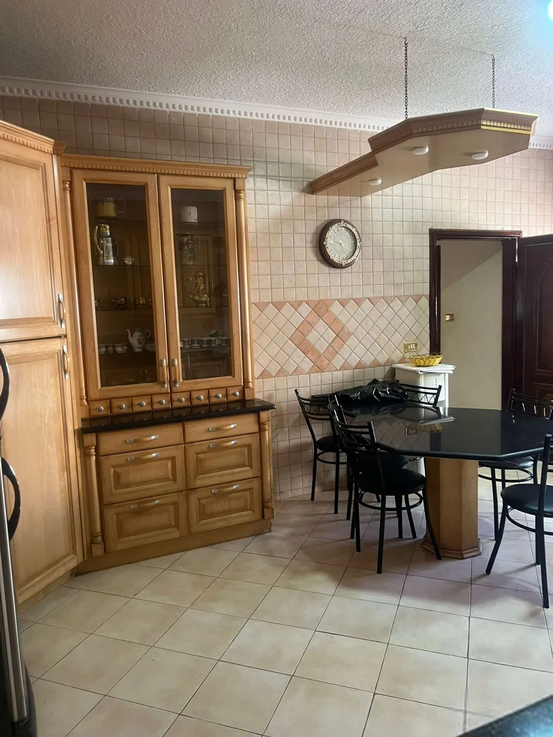 شقة طابقية فاخرة للإيجار في الرابية – عمان الاردن | ID 603919