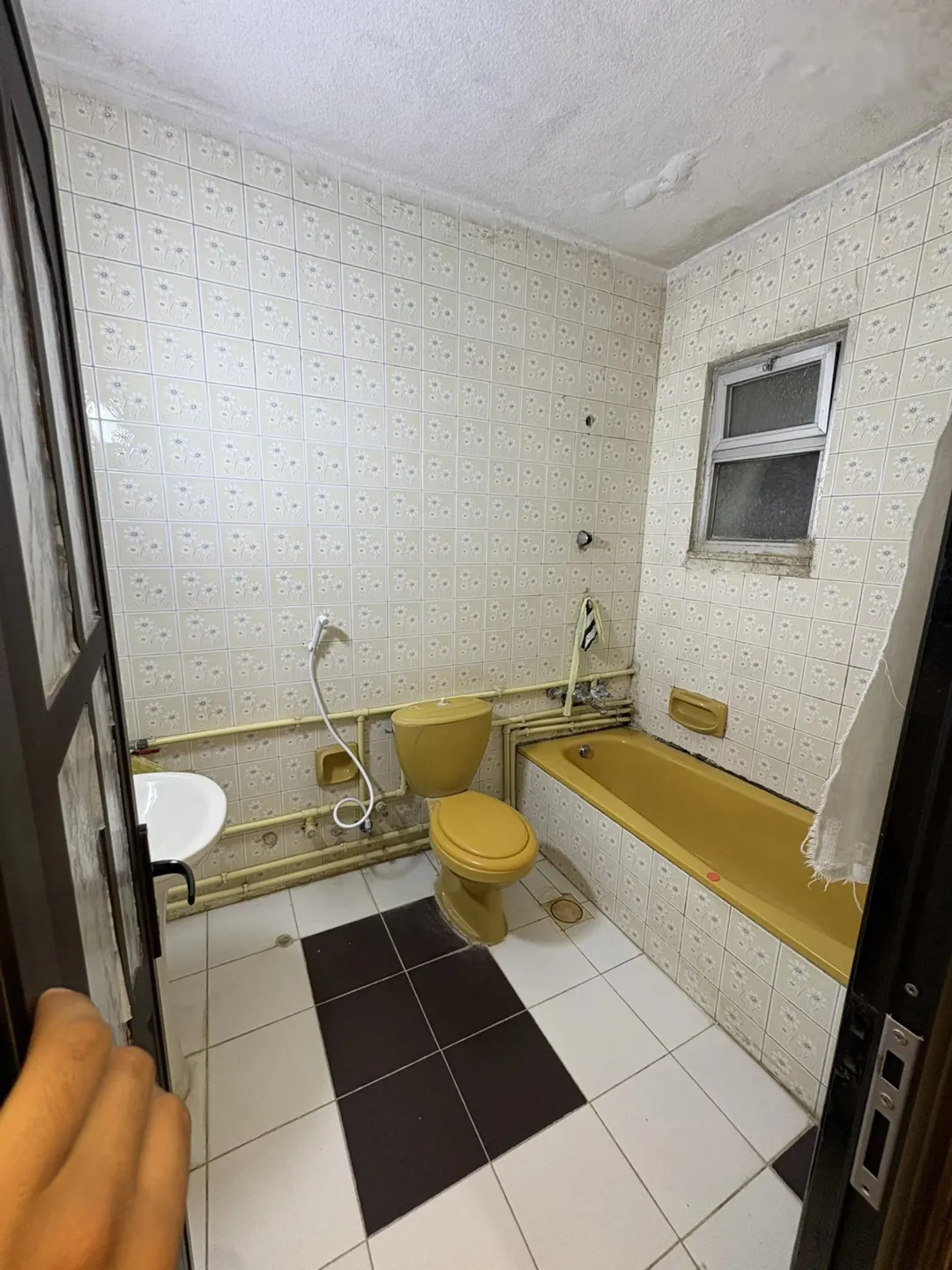 شقة مميزة للبيع في الزرقاء – جبل طارق