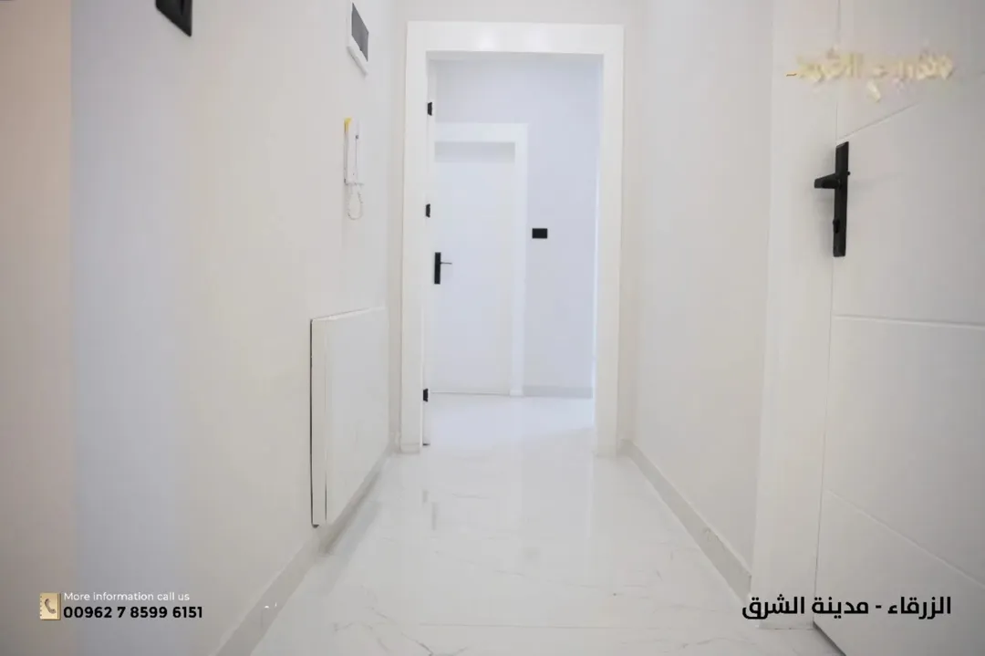 شقة للبيع طابق اول وطابق ثاني بمساحة 145بارقى أحياء الزرقاء مدينة الشرق من مشروع الشهد للاسكان. .