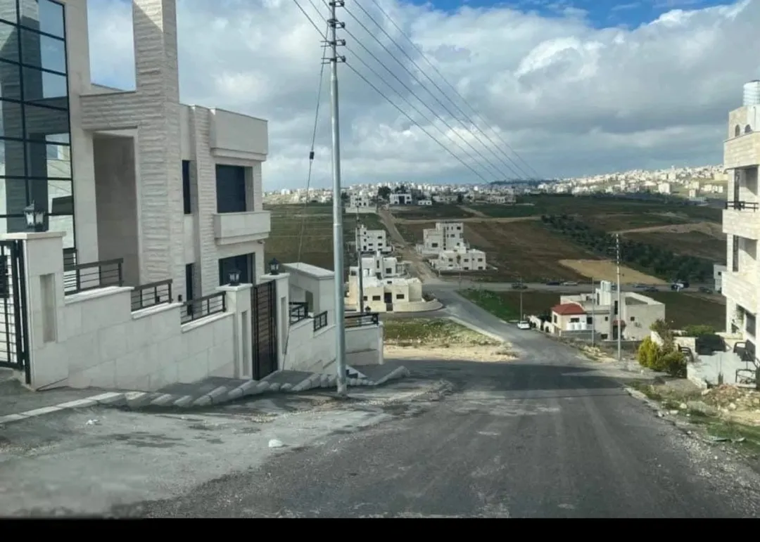 ارض للبيع مرج الحمام حوض القصير اسكان المهندسين بالقرب من ترخيص غرب عمان سكن ج احكام خاصه