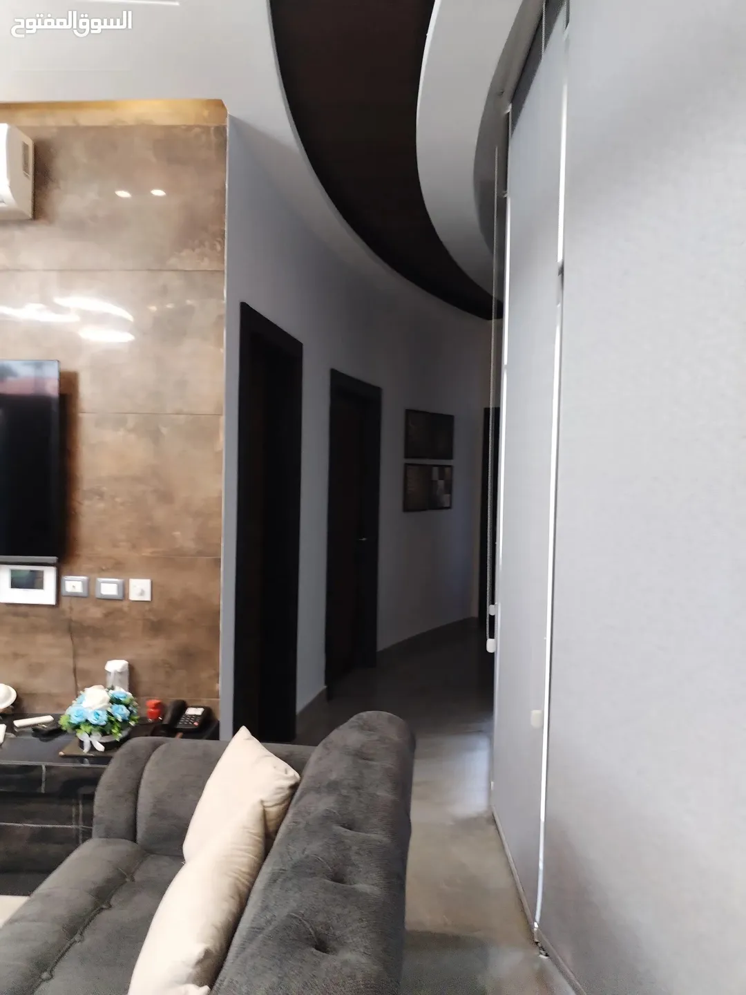 مزرعة فريدة في تل الرمان شمال عمان تصميم عصري وبلاطات مميزة