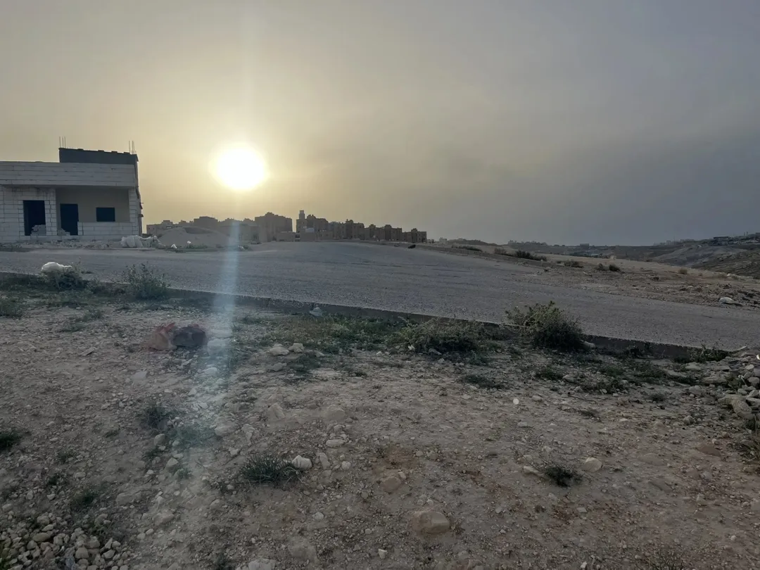 أرض سكنية للبيع في أبو علندا الجنوبية بمساحة 639 متر مربع