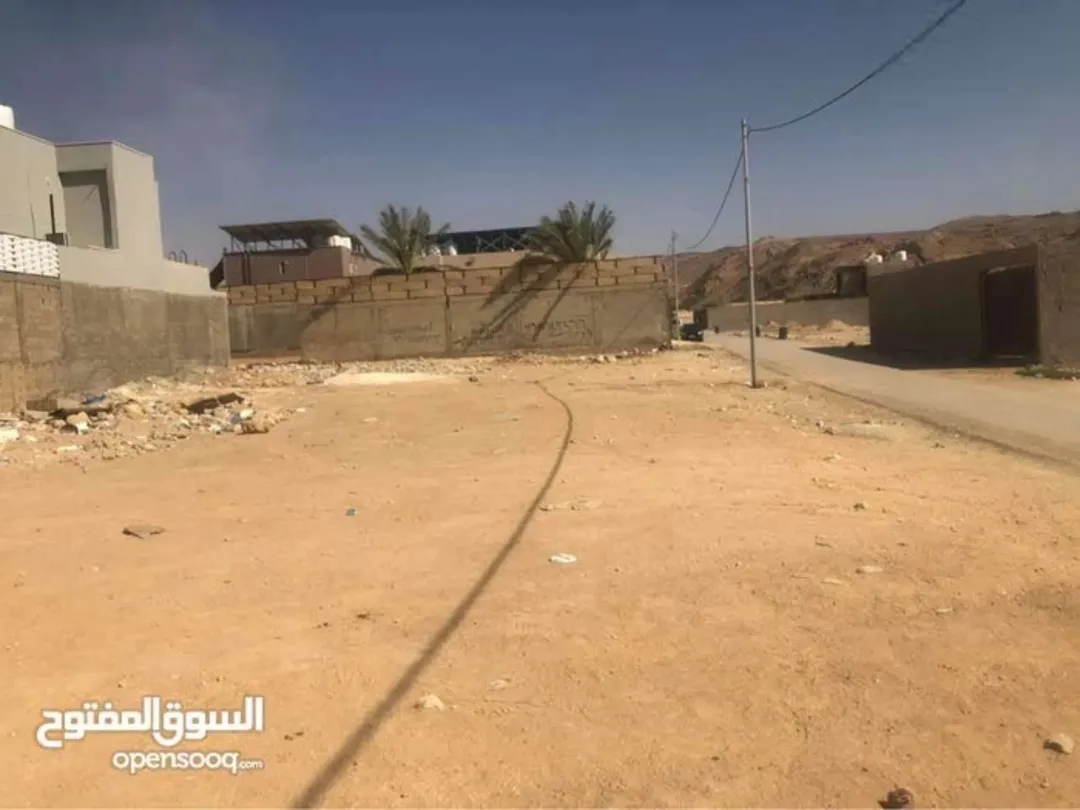 قطعة أرض مميزة في غور منطقة شاليهات فاخرة