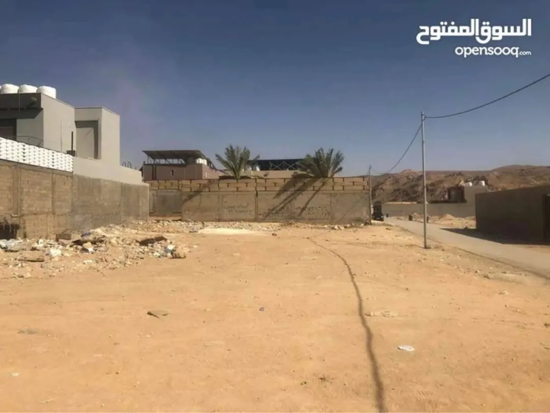 قطعة أرض مميزة في غور منطقة شاليهات فاخرة
