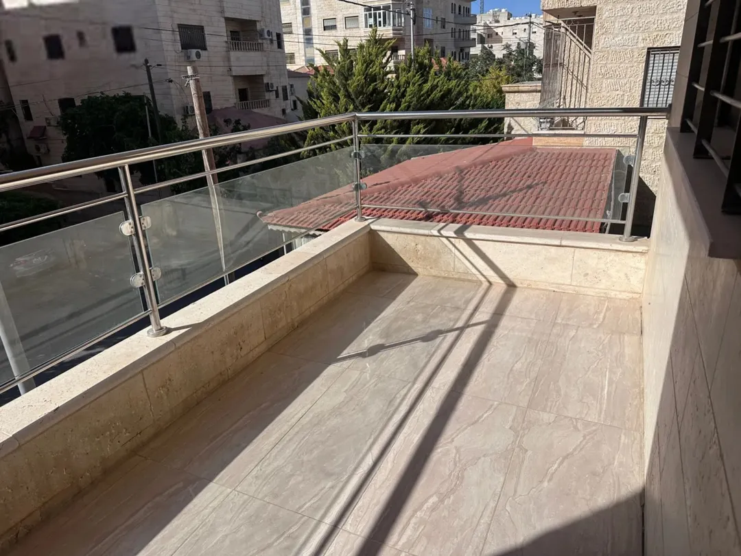 شقة فاخرة للبيع في ضاحية الرشيد عمان